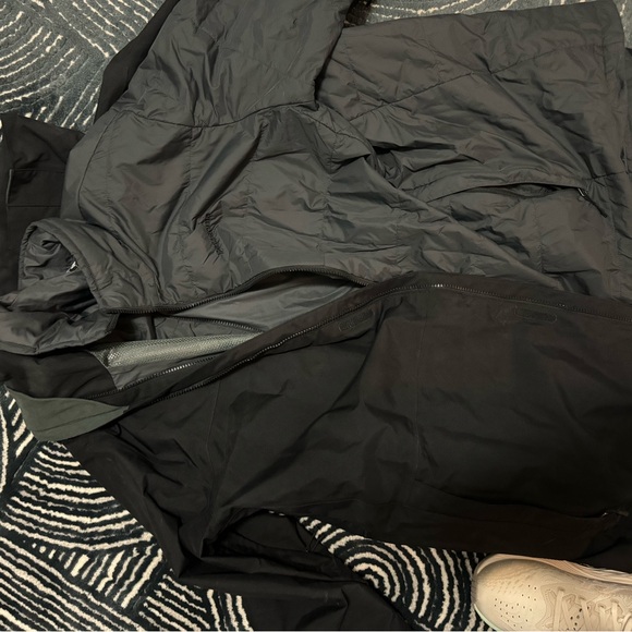 Patagonia ski jacket - size XL men’s. Top shell with down insert - Picture 3 of 4